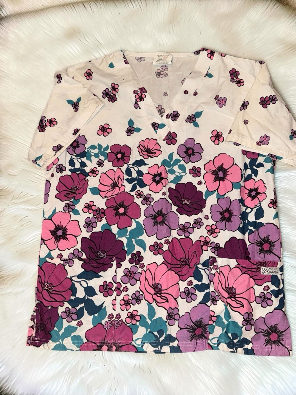 Floral Pink and Purple Nursing Scrub Top Uniform Advantage size Medium